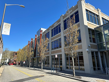 ブラウン大学医学部のWarren Alpert Medical School