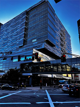  Brigham and Women’s hospitalの建物